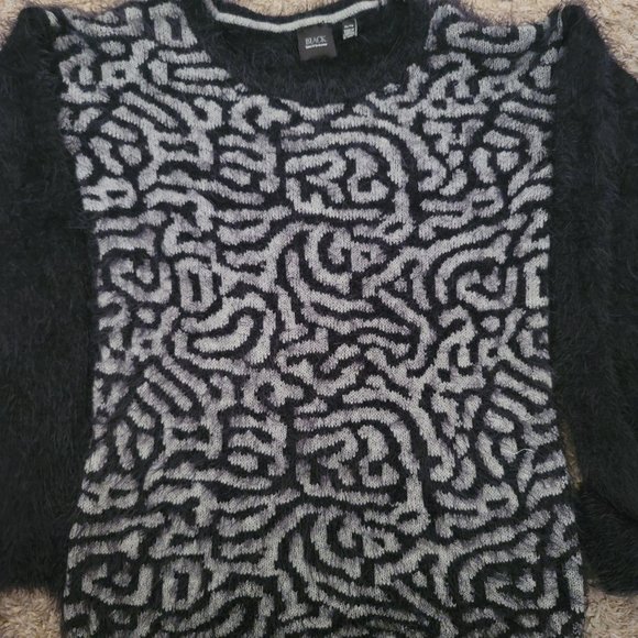 Saks Fifth Avenue black label  gorgeous black & grey sweater - Picture 2 of 4